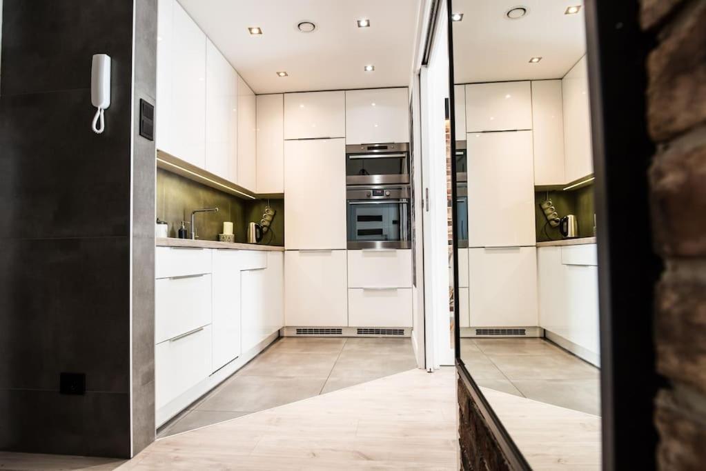 Nad Wisla, Bezplatny Parking Apartament